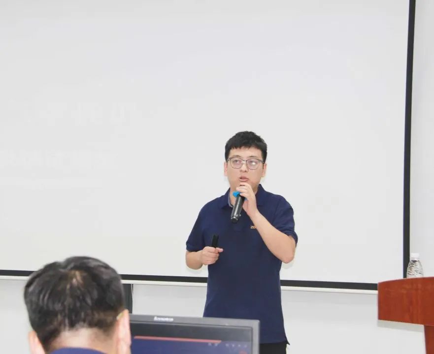 4d47c3dd95bfcc6940a7bae734eeaf60.jpg